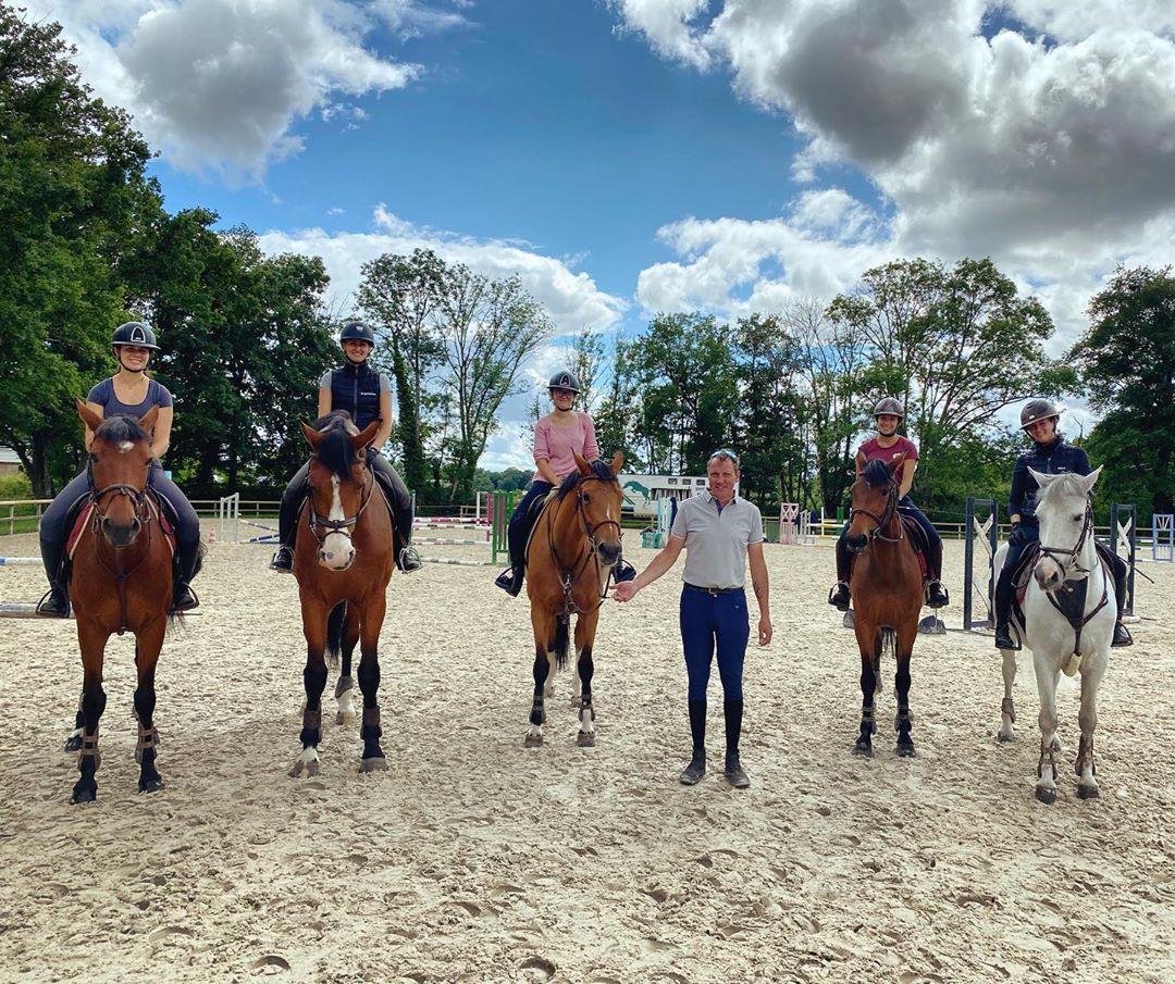 Team jumping des Écuries du Bois Clos, centre équestre dans le pays de Gex