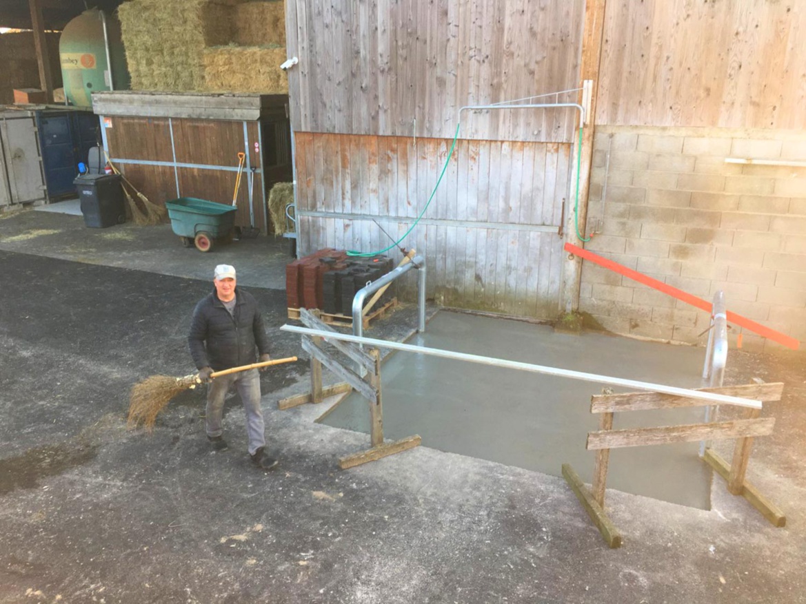 Travaux aux Écuries du Bois Clos, centre équestre dans le Pays de Gex Travaux aux Écuries du Bois Clos, centre équestre dans le Pays de Gex